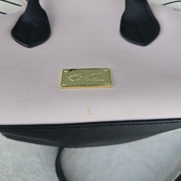 Betsey Johnson Pink & Black Cat Motif Crossbody Bag - Picture 16 of 16